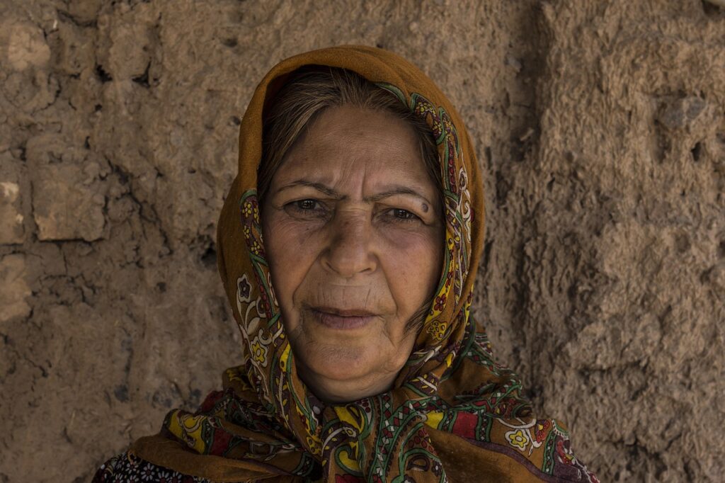 woman, iranian woman, old woman-7262808.jpg